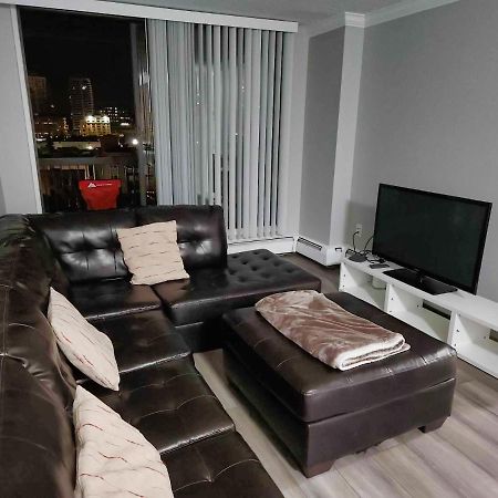 Furnished 1 Bedroom In East Village By Signature Suites Ltd YYC Esterno foto
