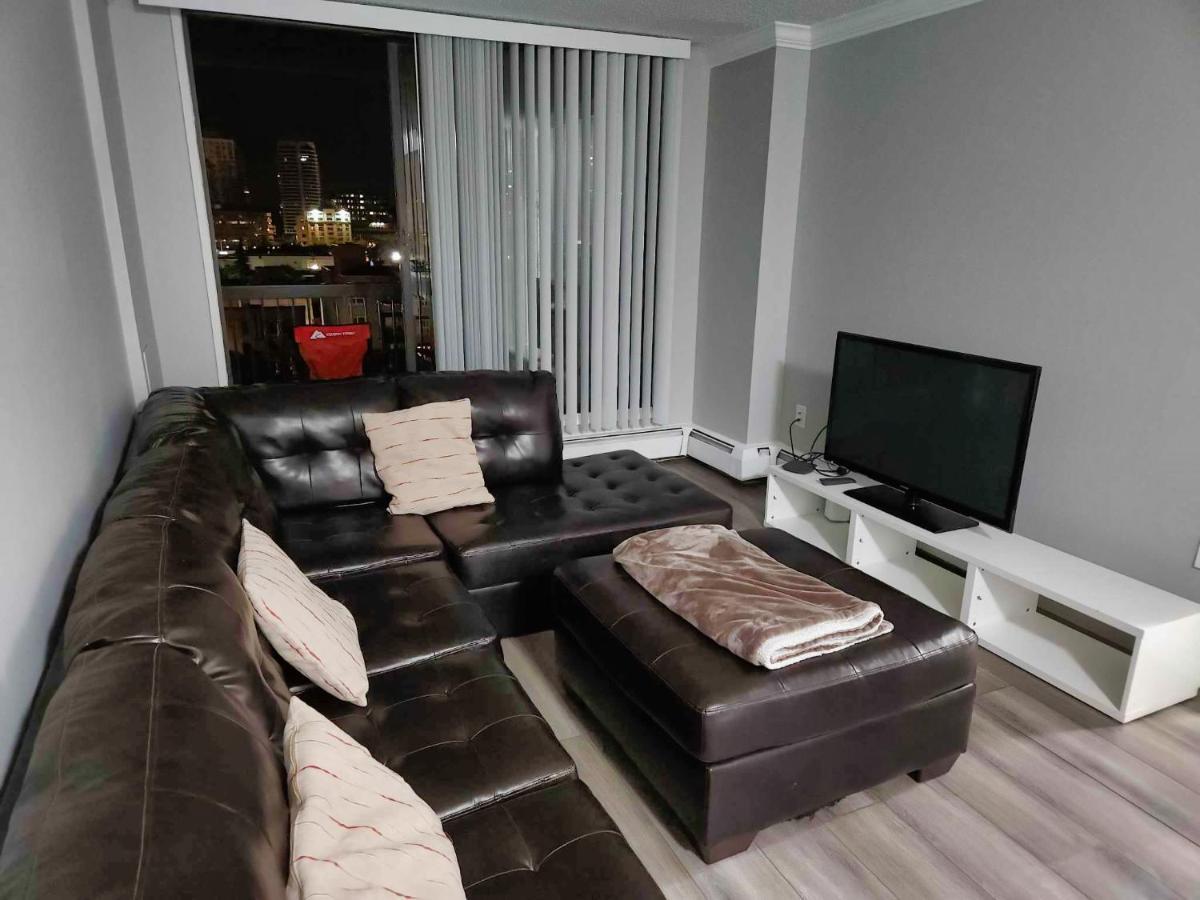Furnished 1 Bedroom In East Village By Signature Suites Ltd YYC Esterno foto